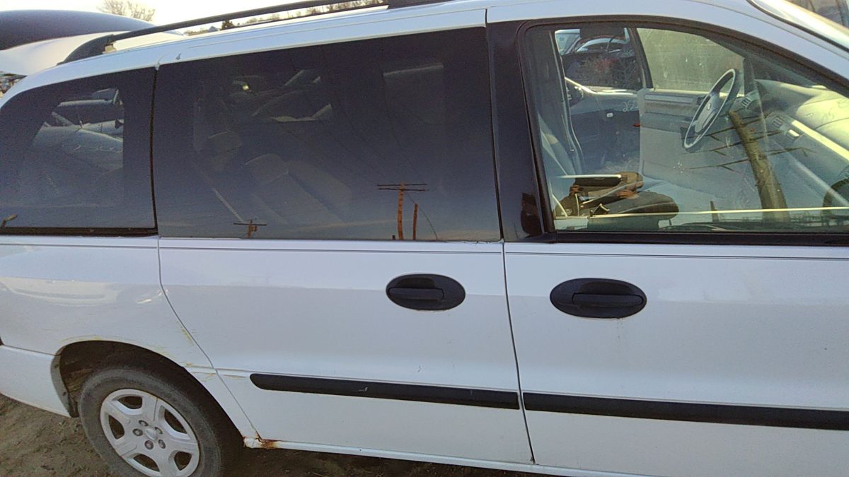 2007 Ford Freestar Rear Door