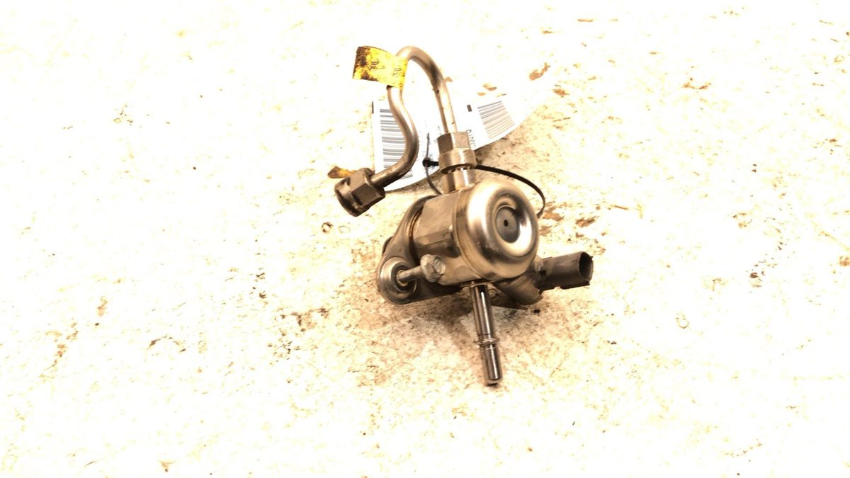 2013-2015 Chevy Malibu Engine Mounted Fuel Pump Oem 12658481