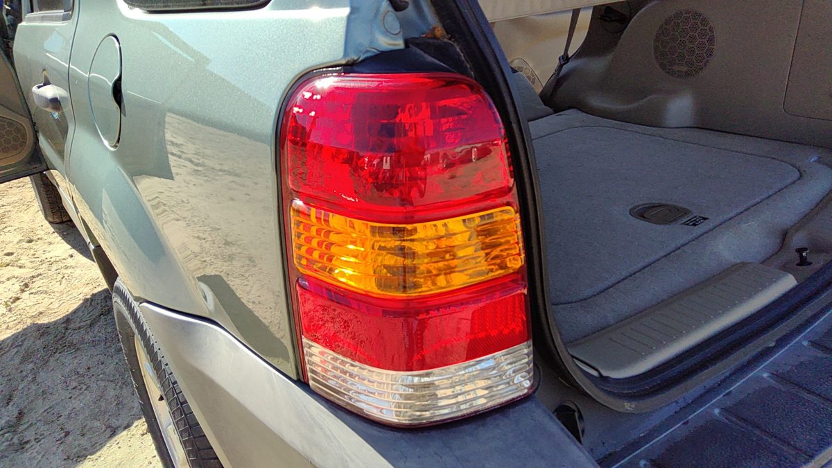 2001-2007 Ford Escape Driver Left Tail Light Oem Brake Lamp Rear 6l8z13405da