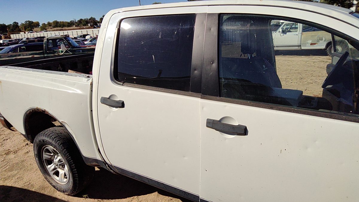 2004 Nissan Titan Rear Door