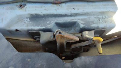 2002-2005 Ford Explorer Hood Latch Assembly With Bracket Oem 5l2z16138a