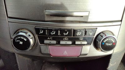 10-14 Legacy Outback Temperature Control Module In Dash Heater Ac Head Unit