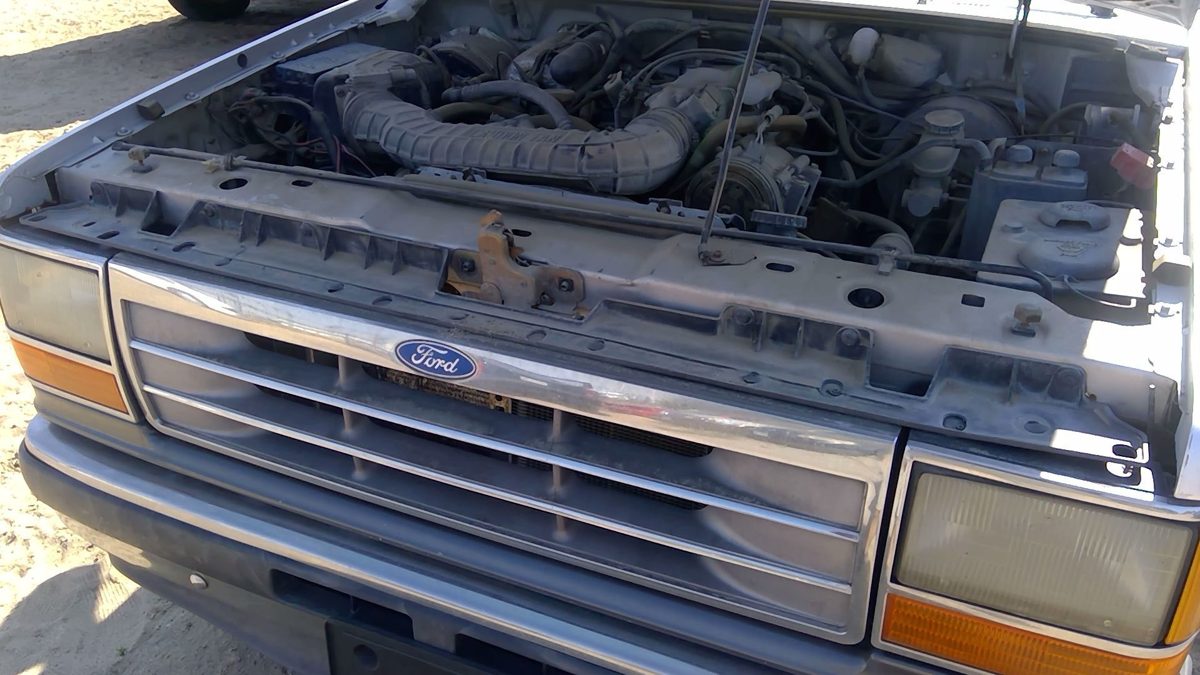 1991-1994 Ford Explorer Top Plastic Cover Above Radiator Support Upper Shield