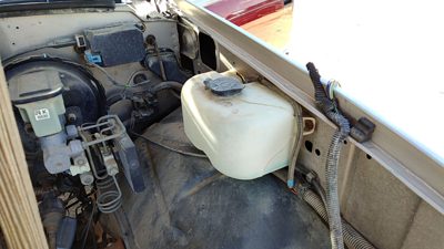 1992 Gmc Pickup 2500 Washer Bottle