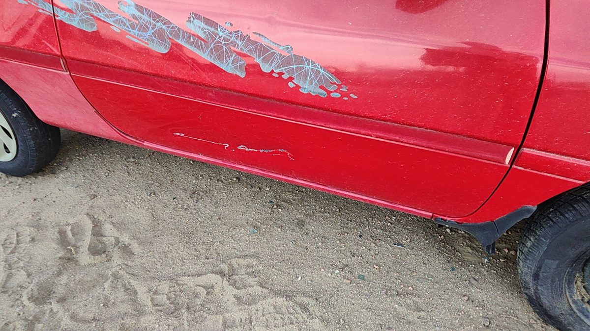 1995 Ford Aspire Passenger Right Front Moulding From Door Oem Trim Strip Red
