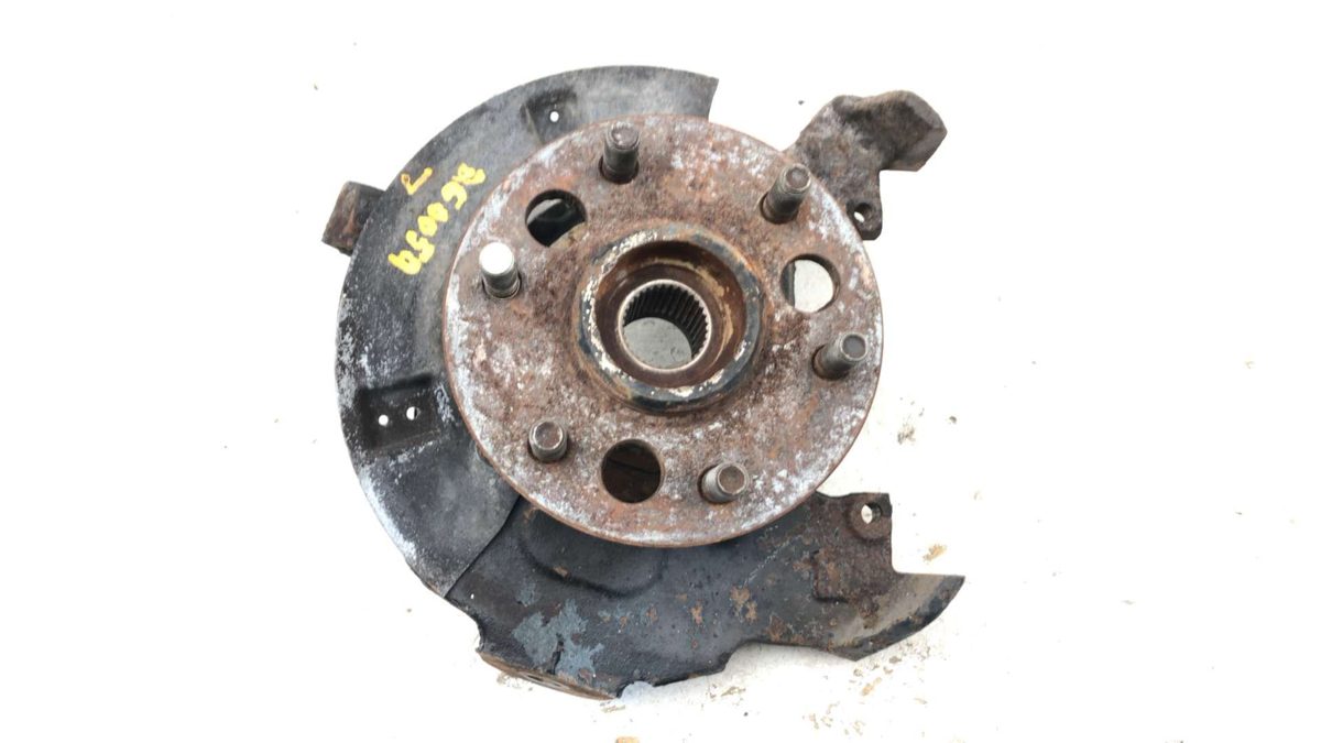 92-94 Silverado 1500 Driver Front Spindle Steering Knuckle With Wheel Hub 4X4