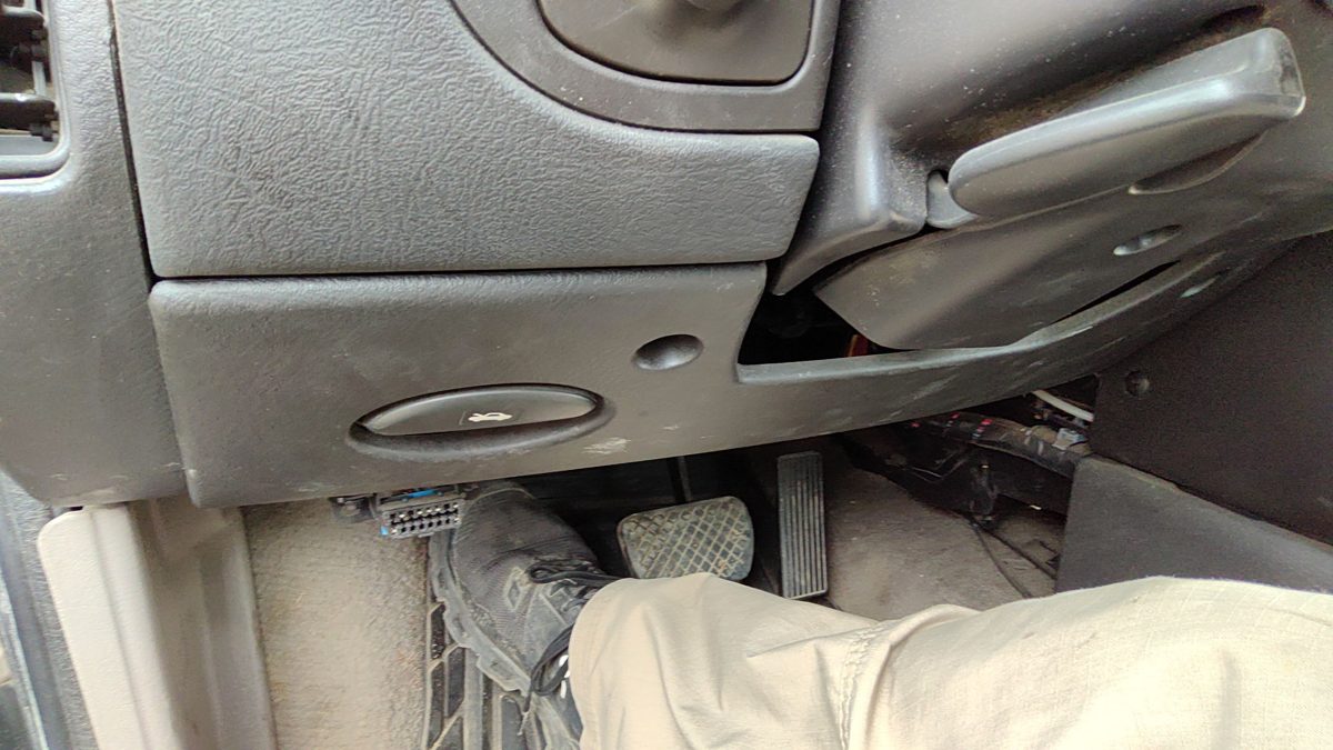 1995 Saturn Sl1 Lower Dash Under Column Knee Bolster Trim Panel Oem Gray