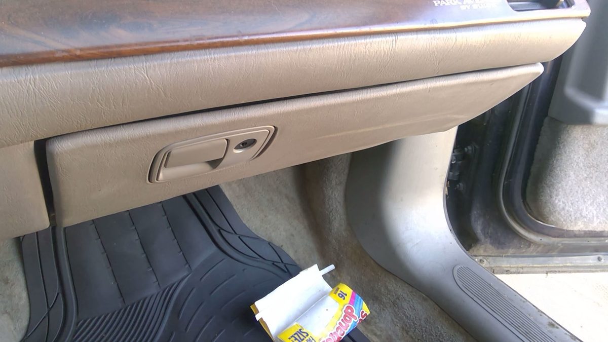 1997-2005 Buick Park Ave Glove Box Assembly Complete Door With Latch Gray 173