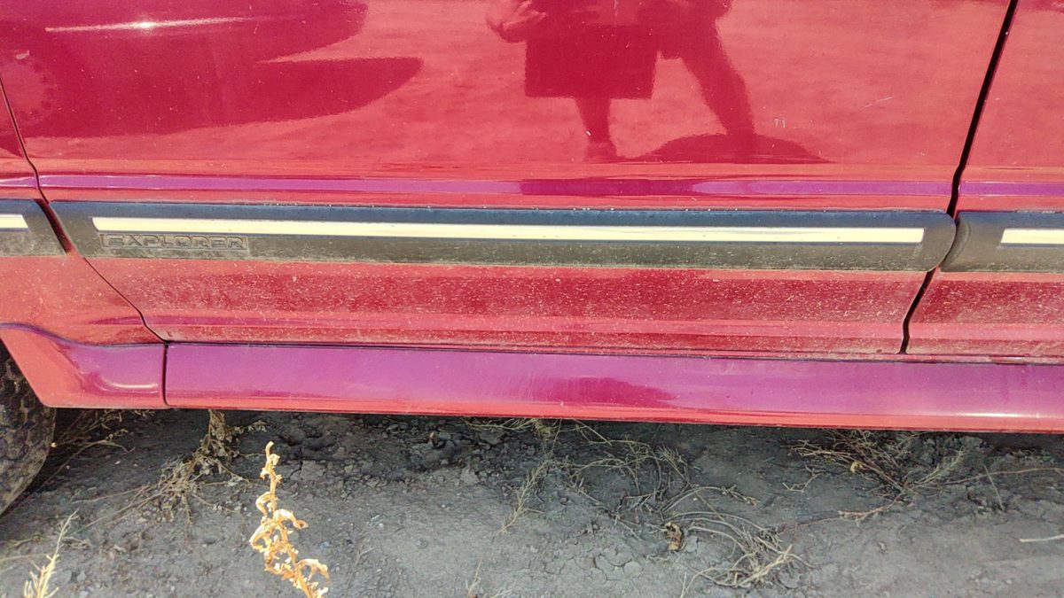 1991-1994 Ford Explorer Driver Left Front Moulding From Door Oem Trim Strip
