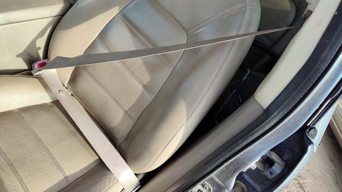2002-2005 Ford Explorer Driver Left Front Seat Belt Retractor Shoulder Tan Gp