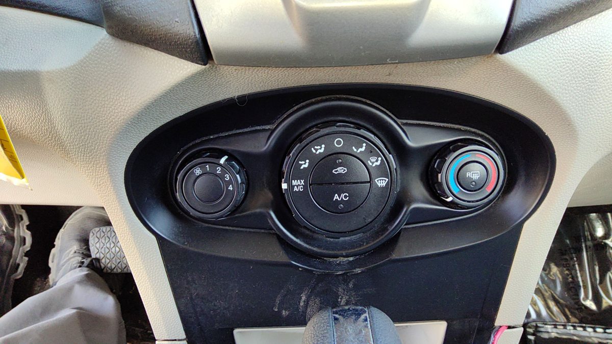 2011-2013 Ford Fiesta Temperature Control Module In Dash Heater Ac Head Unit Oem