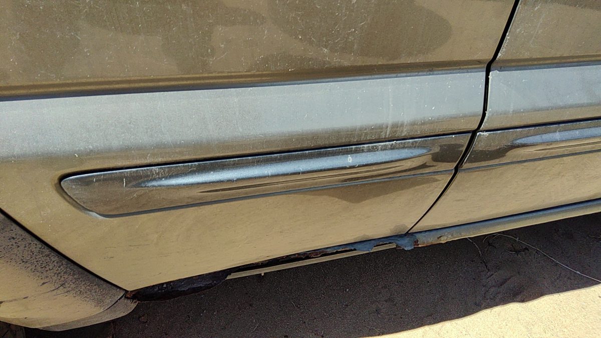 04 Liberty Passenger Right Rear Moulding From Door Oem Back Trim Strip Khaki Pjc