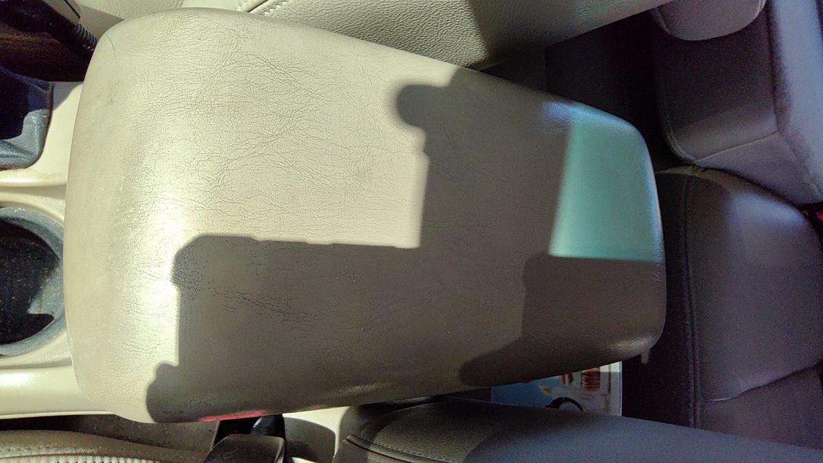 2005-2007 Ford Escape Center Console Lid Only Oem Arm Rest Fold Down Nh Dark Tan