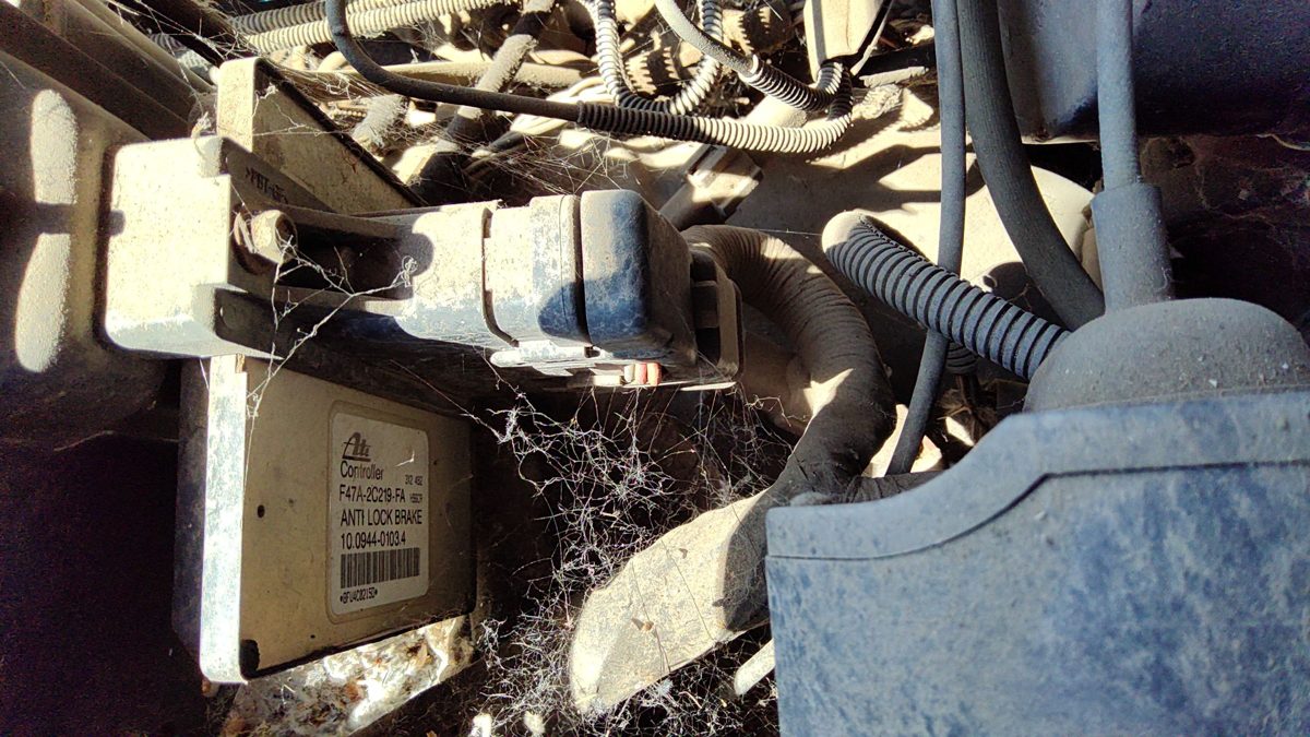 1994 Ford Explorer Chassis Brain Box