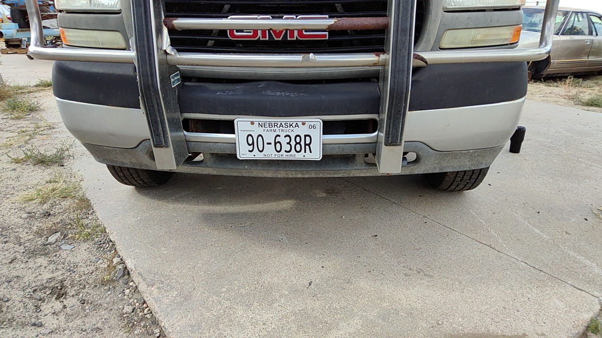 1999-2002 Sierra 2500 Hd Chrome Front Bumper Assembly With Mount Brackets Oem