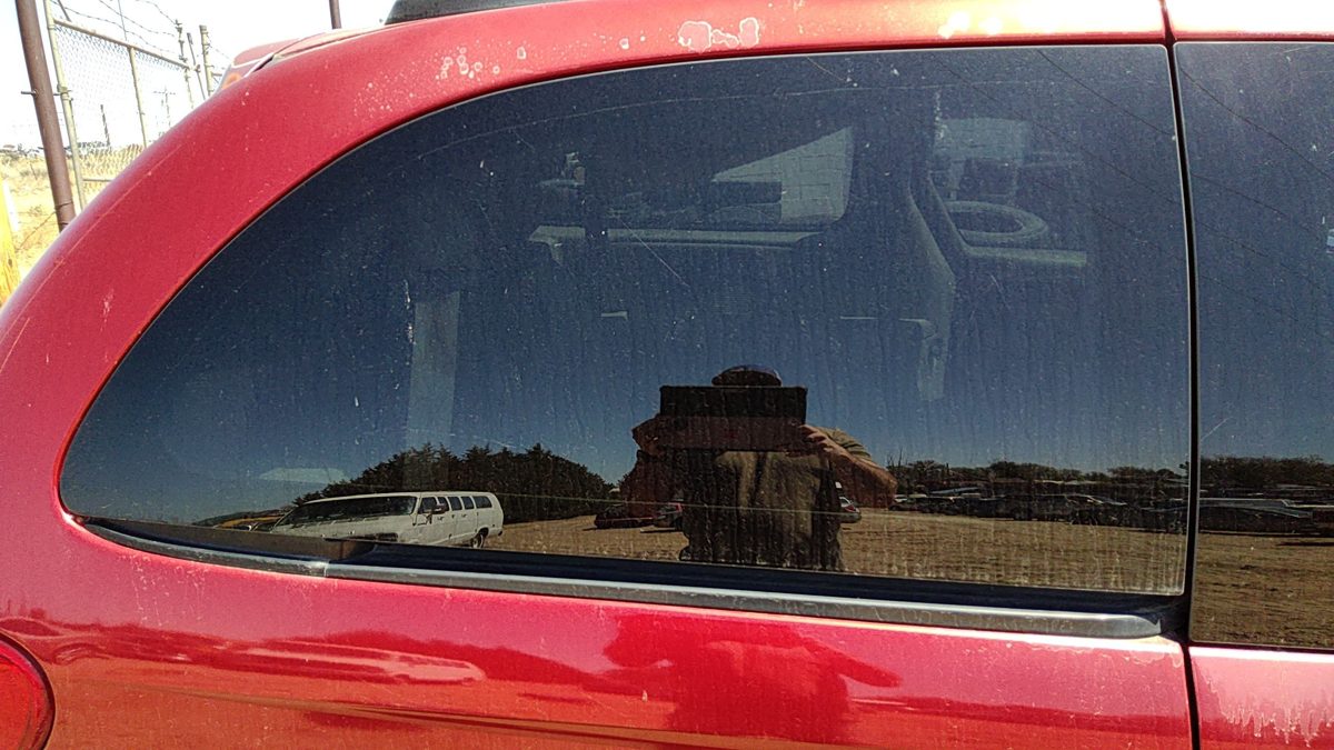 01-07 Town Country Passenger Right Rear Quarter Glass Back Side Window Oem