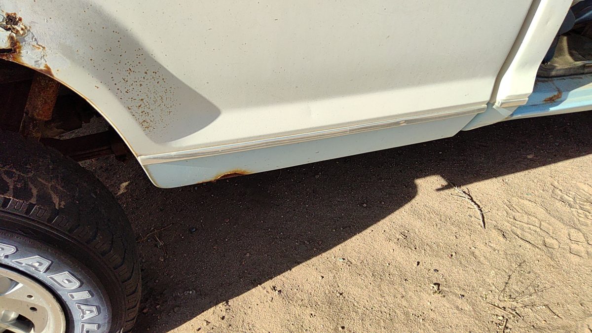 1986 Ford Ranger Passenger Right Rear Moulding On Box Panel Oem
