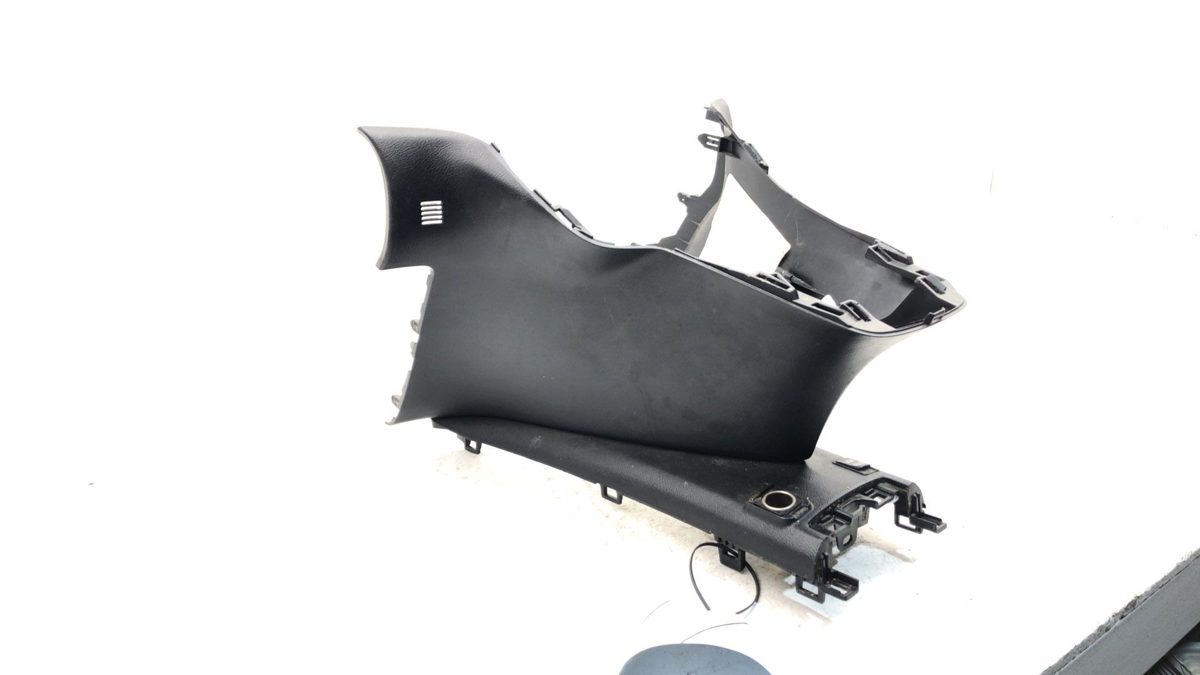 10 Lexus Hs250h Center Console Cover Trim Panel Assembly Lower Dash 58810-75010