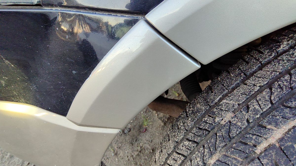 2008 Ford Expedition Fender Moulding
