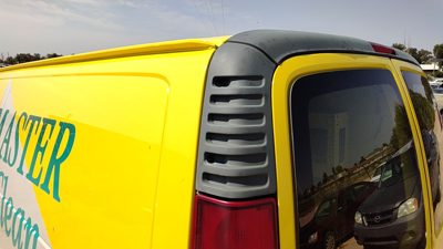 1996-2002 Express Van 2500 Driver Left Rear Upper Moulding On Quarter Panel Oem