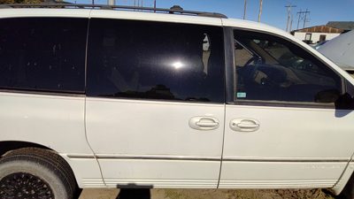 1998 Chrysler Town Cntry Rear Door