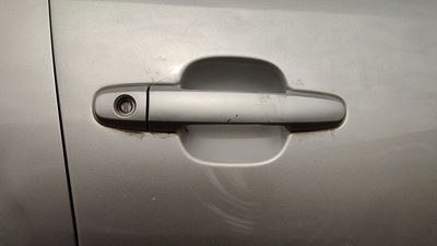 02-06 Camry Passenger Right Front Outside Door Handle 1C8 Lunar Mist Metallic