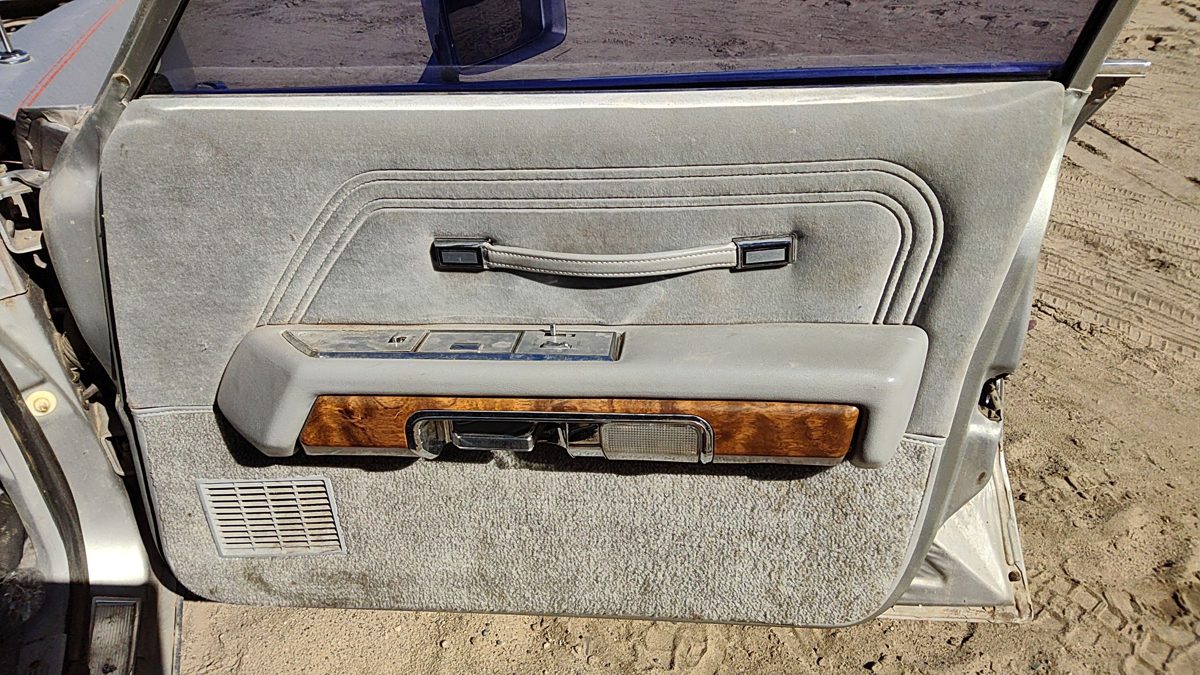 85 Grand Marquis Passenger Right Front Door Trim Panel With Switches Gray