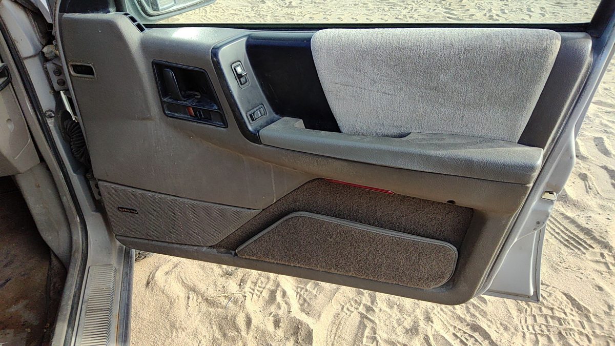 94 Jeep Grand Cherokee Passenger Right Front Door Trim Panel With Switches Gray