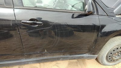2007 Suzuki Grand Vitara Front Door