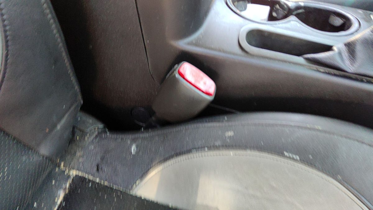 2009 Pontiac G6 Front Seat Belt