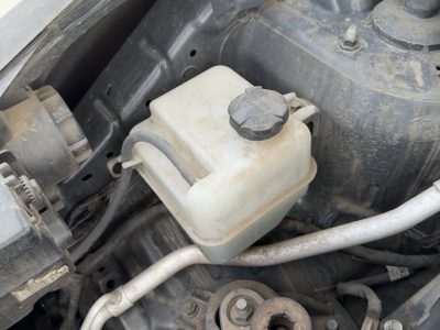 2010-2013 Kia Sportage Coolant Reservoir Radiator Overflow Tank Bottle Oem 2.4L
