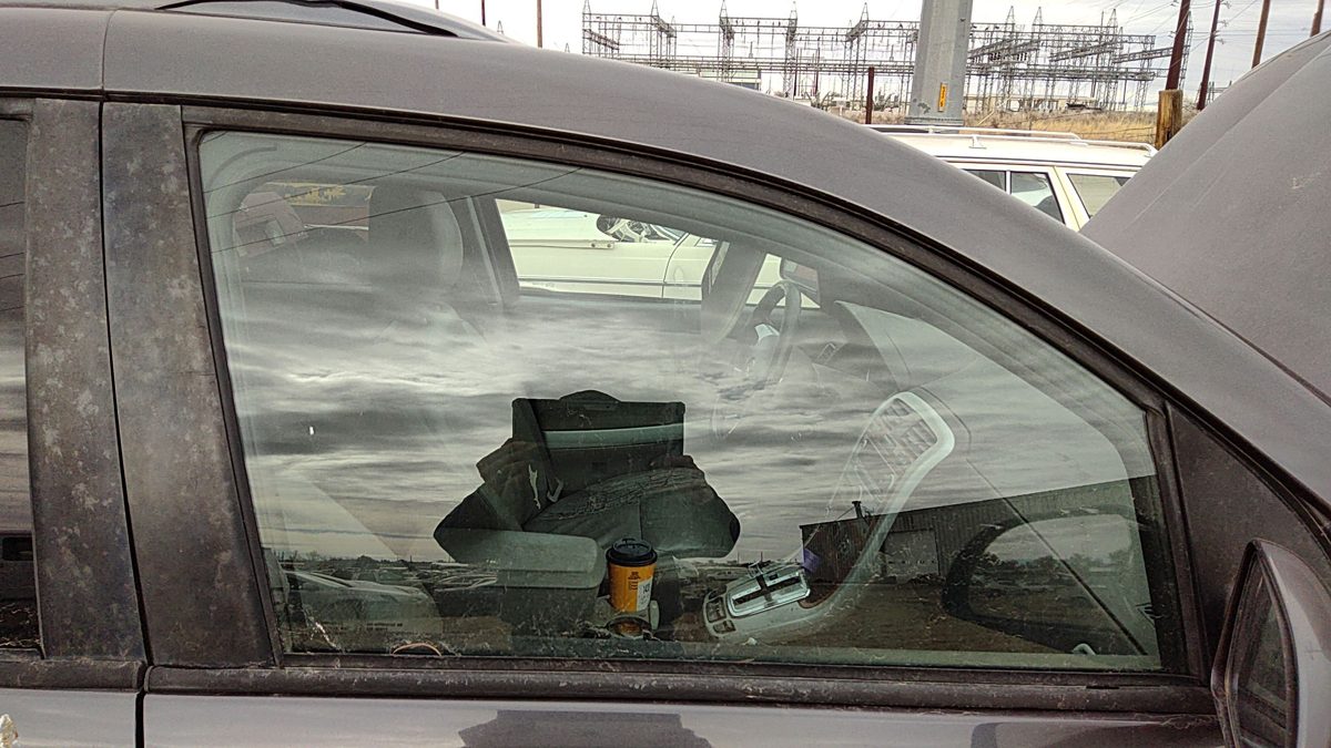 2005-2009 Chevy Equinox Passenger Right Front Side Window Door Glass Oem