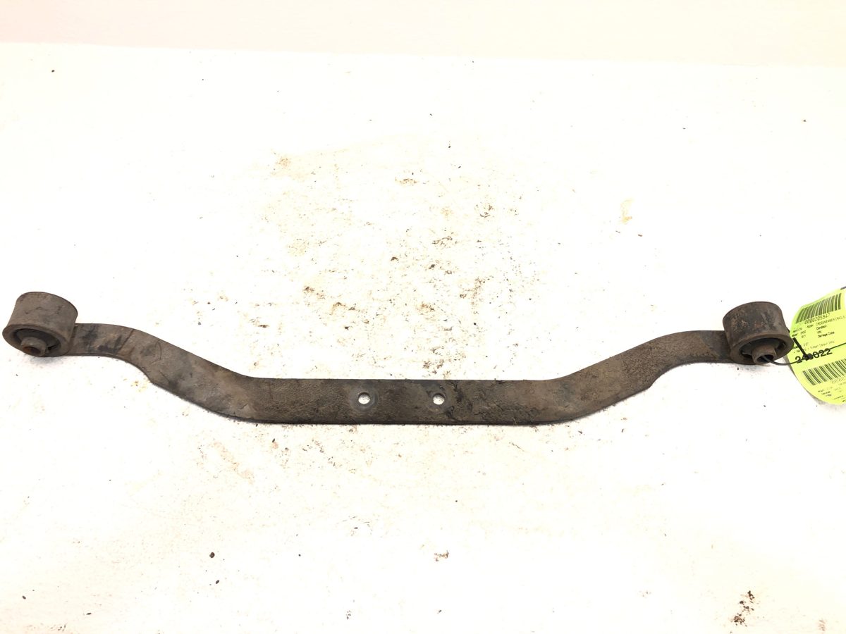 70-71 Nissan Datsun 240Z Rear Differential Crossmember Spring Brace Mount 2.4L