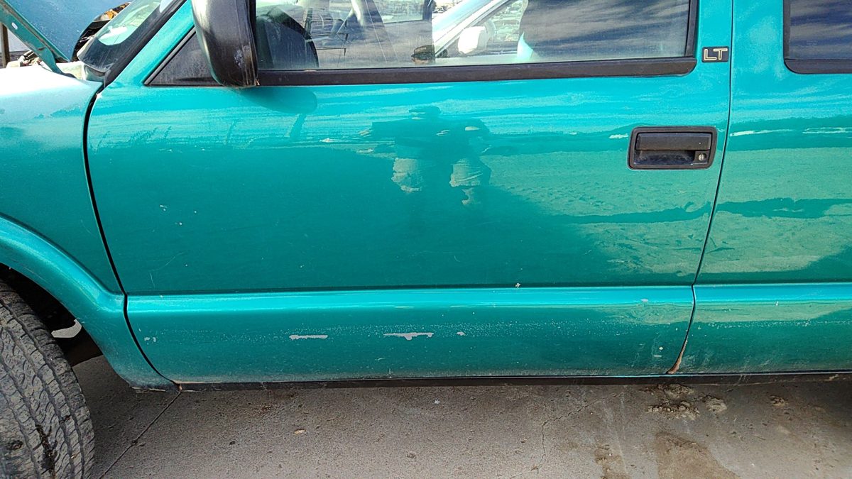 1995 Blazer S10/jimmy S15 Front Door