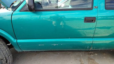 1995 Blazer S10/jimmy S15 Front Door