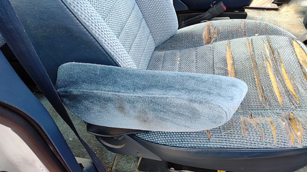 1991-1995 Gmc Safari Passenger Right Front Outer Arm Rest Side Seat Oem 15649704