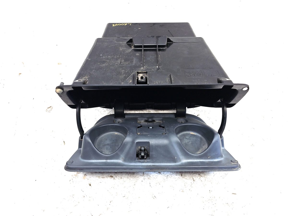 2006 Dodge Sprinter 3500 Glove Box
