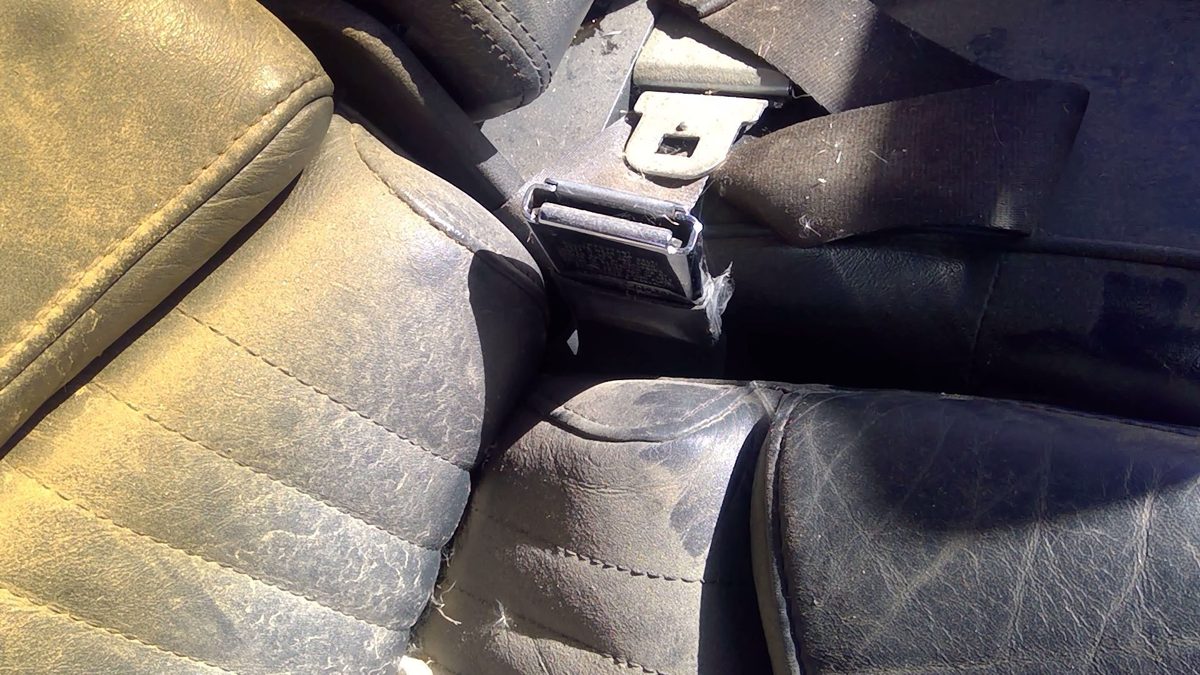 91-96 Buick Park Ave Passenger Right Front Seat Belt Buckle Receiver Oem Gray
