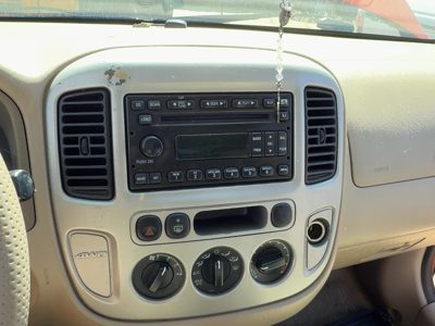 2006 Ford Escape Dash Panel