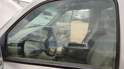 1999-2007 Chevy Silverado 2500 Driver Left Front Side Window Door Glass Oem