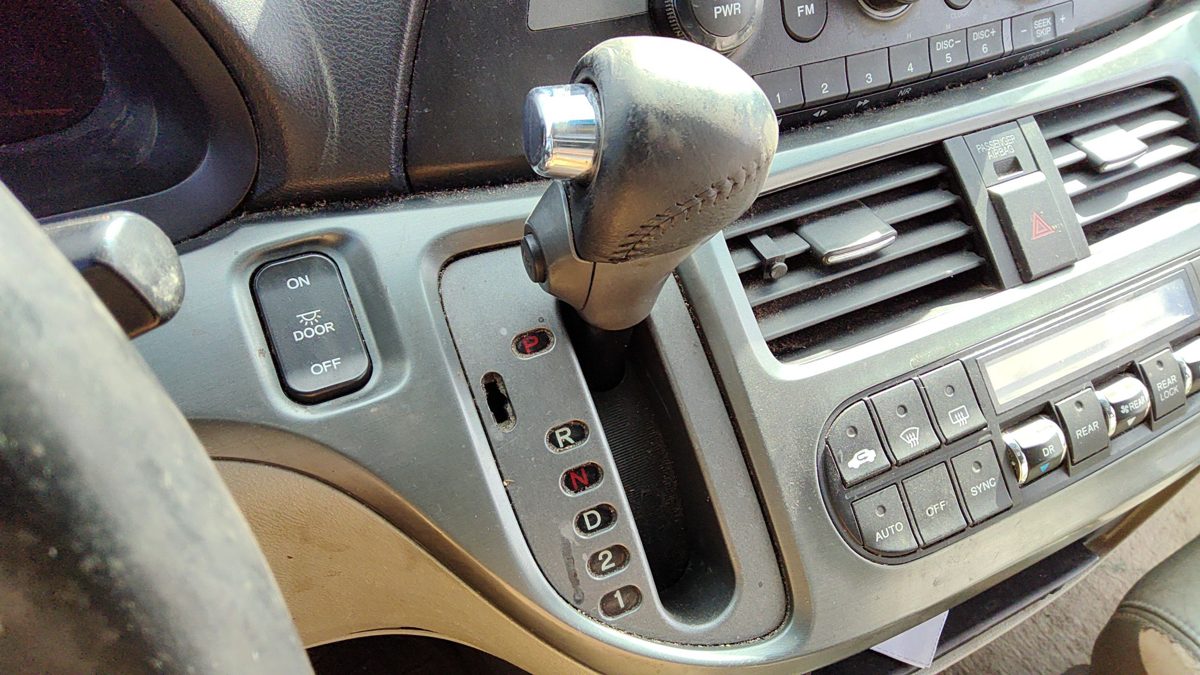 05-10 Odyssey Floor Shifter Lever Assembly Shift Automatic Transmission Gray