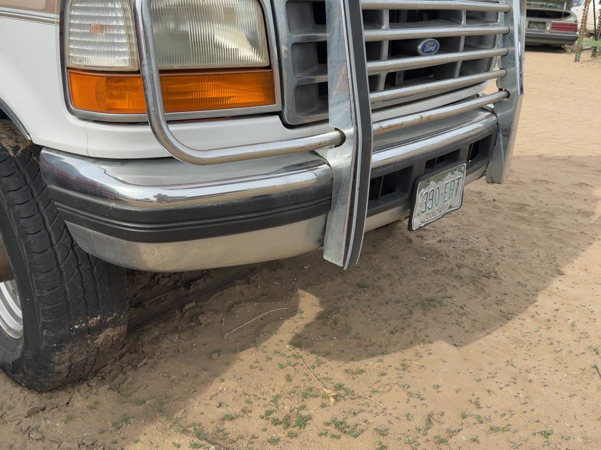 1993-1997 Ford F250 Front Bumper With Brackets Assembly Oem Ftf250