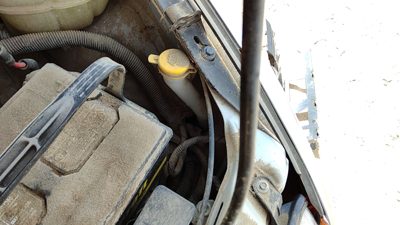 2000-2005 Saturn L100 Windshield Washer Fluid Reservoir With Pump Oem Wiper Tank