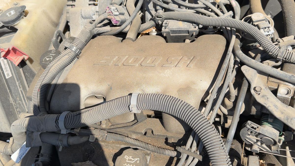 2000-2005 Buick Century Upper Intake Manifold Oem 3.1L 24507499