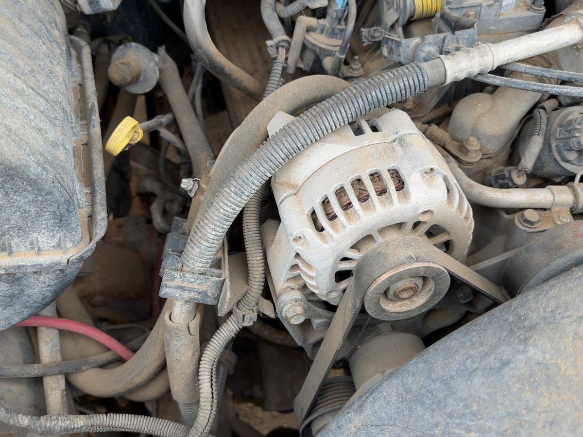 1996-1999 Chevy Silverado 1500 Alternator 5.7L 19244770