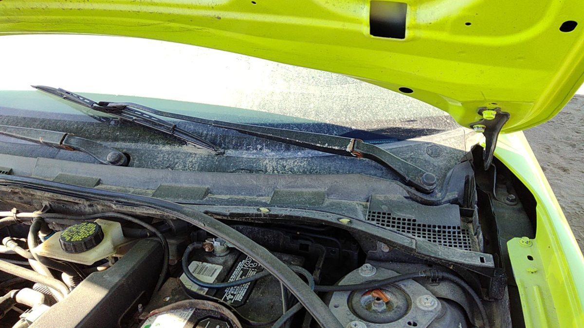 2004-2009 Mazda 3 Driver Left Windshield Wiper Arm Oem Blade Lever