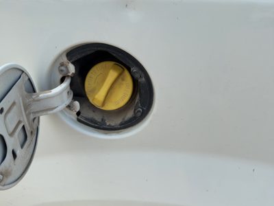 2012-2016 Chrysler Town & Country Fuel Filler Neck Assembly With Gas Cap Oem