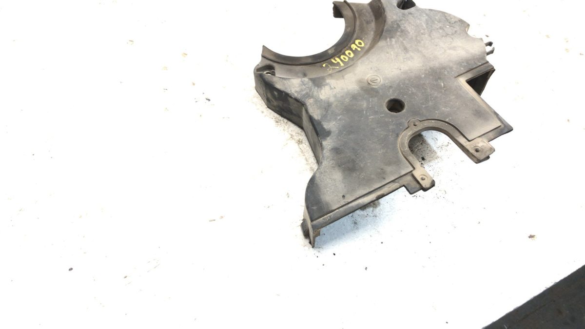 2004-2008 Chevy Aveo Timing Cover Lower Outer Plastic Oem 1.6L 96350674