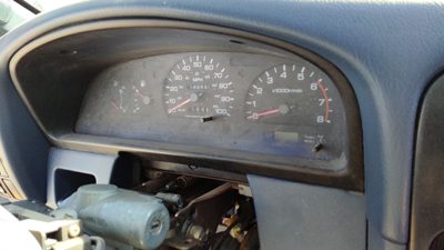 1995 Nissan Pathfinder Dash Panel
