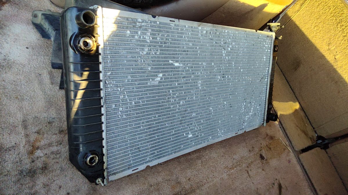 1994 Suburban 1500 Radiator